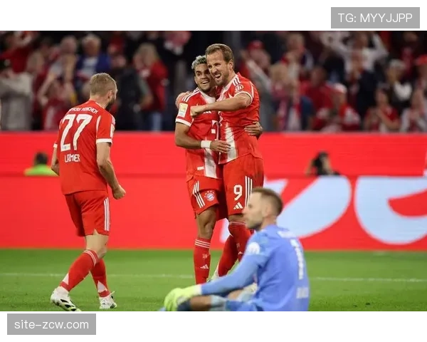 拜仁迪亚斯半程贡献8球 融入球队体系速度超预期